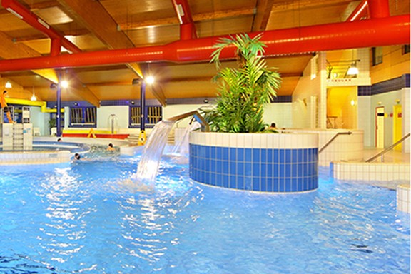Leisure pool