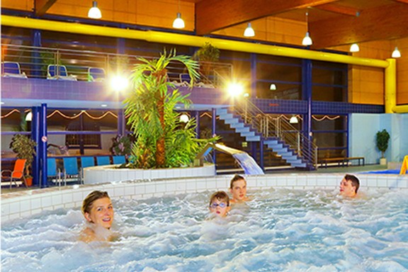 Kleiner und großer Hot-Whirl-pool