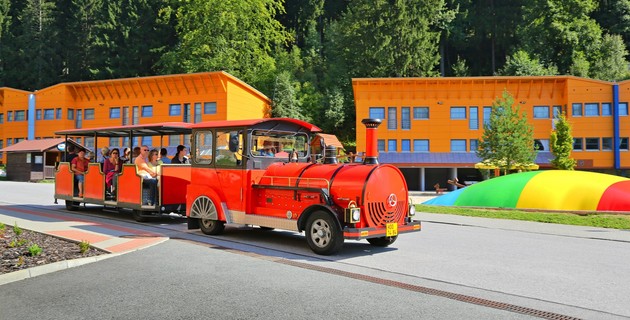 Excursion tourist train in Špindlerův Mlýn