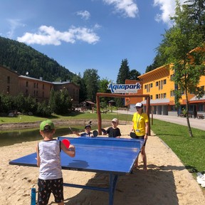 Jarní Balíček se snídaní nebo polopenzí a vstupem do Vodního ráje Bedřichov